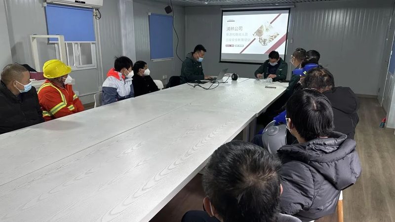 上海叉车证考试费用揭秘：费用构成与选择指南